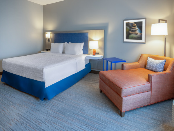  Hampton Inn Harriman Woodbury Gets a Fresh New Look 