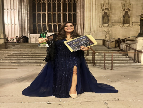  Marisa Abel É Homenageada Pela Revista High Profile Magazine No Palácio Do Parlamento Britânico 