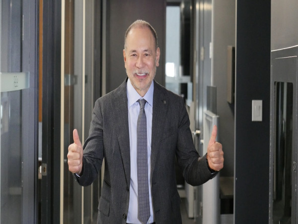 Vast Investment Potential in Multi-Tenant Buildings Across North America - Mr. Richard Crenian, CEO, Richmont Properties