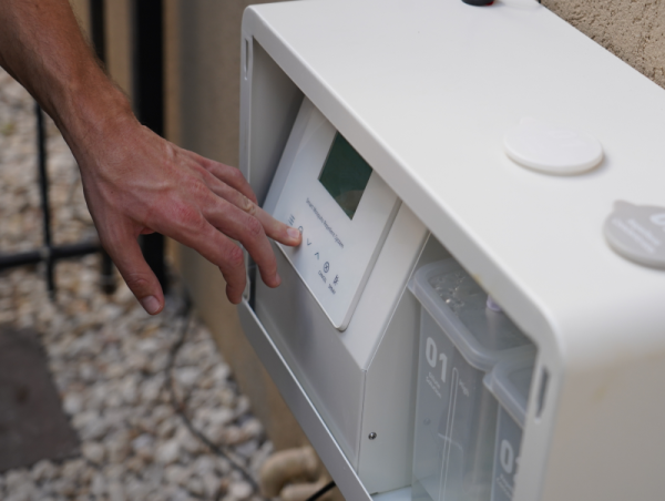  Moogo - Pioneering Technology for a New Era in Mosquito Control 