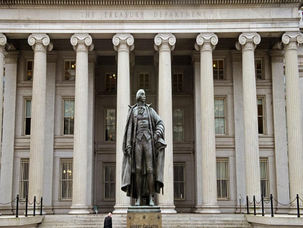  US Treasury boosts debt auction sizes as stocks dip ahead of Fed policy decision 