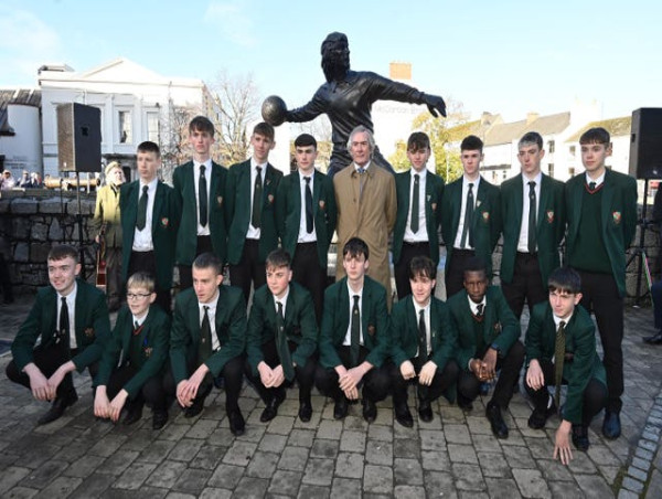  Pat Jennings speaks of disbelief at home city statue honour 