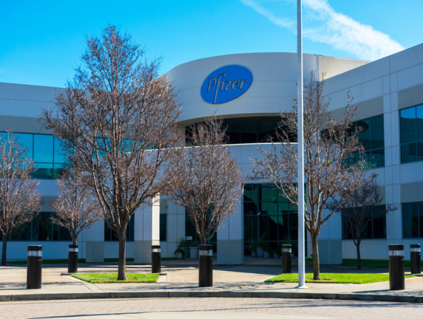  Pfizer stock dips as Swiss Biotech Basilea secures rights to Fosmanogepix 