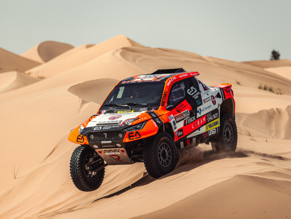  Plenty of Dakar learning for Aliyyah Koloc on Dubai International Baja 
