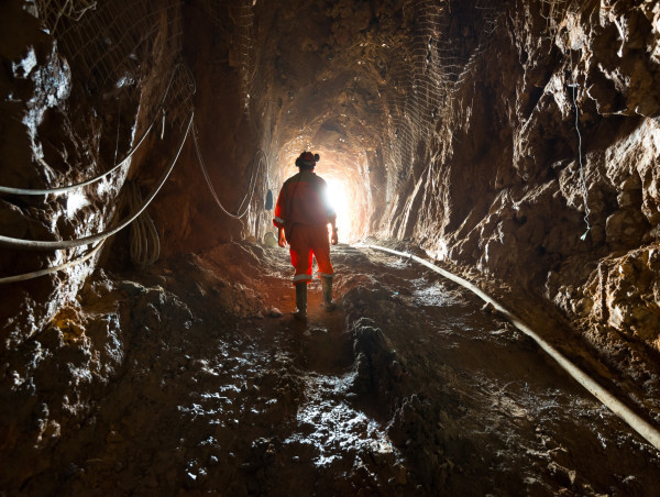  Copper price forecast as Maike Metals collapses; Amer on the verge 