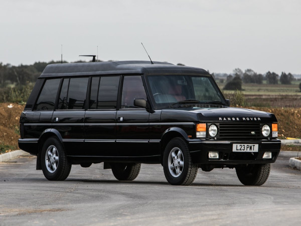  The late Queen’s Range Rover has sold for a record price 