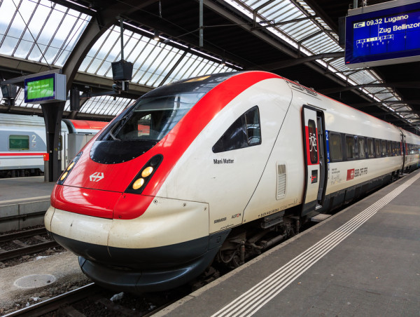  Alstom share price collapsed as woes mount: avoid this dip 