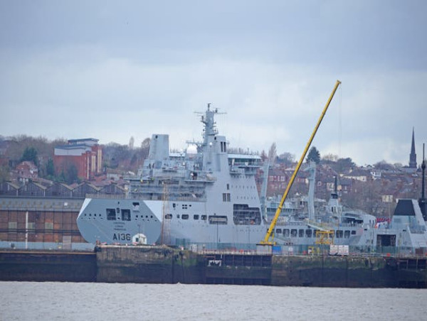  Workers at Cammell Laird shipyard vote to strike 