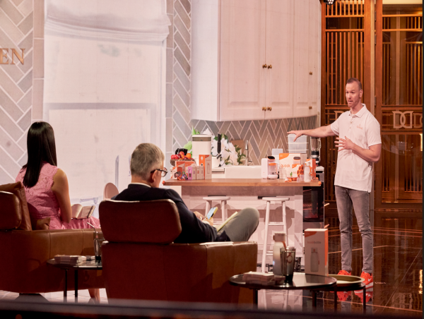  Feeding the Future: Baby Product Entrepreneur Faces the Dragons on Dragons' Den: Episode 18 
