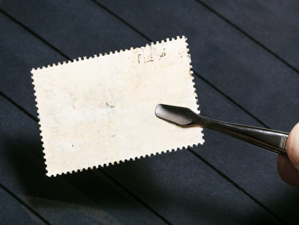 999Collectibles Founder Avi-Meir Zaslavsky Shares Insights on the Benefits of Selling Stamps
