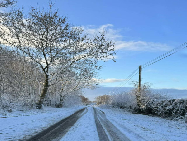  Road users told to be wary of icy conditions as yellow weather warnings issued 