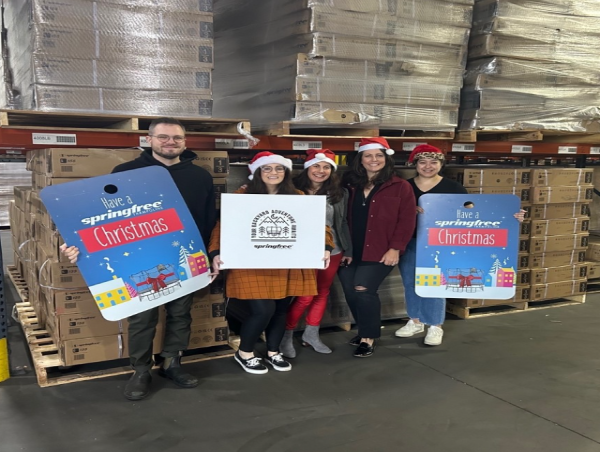  Springfree Trampoline Donates to WFAA’s Santa's Helpers 2023 