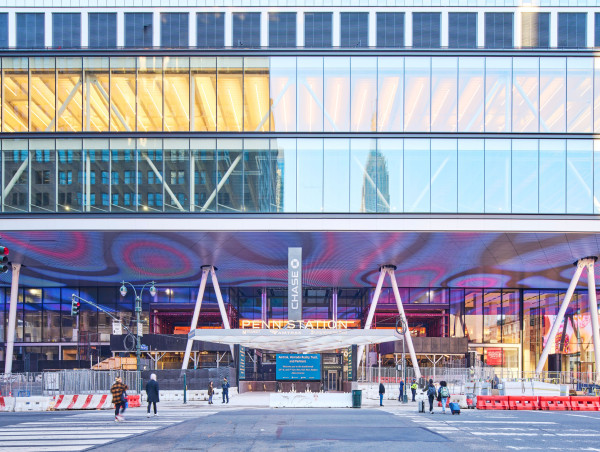  Apogee Lights Up Main Entrance of New Penn Station 