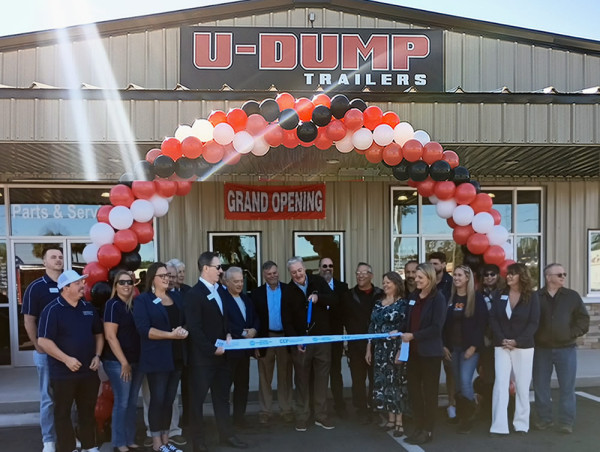 U-DUMP TRAILERS CELEBRATES GRAND OPENING