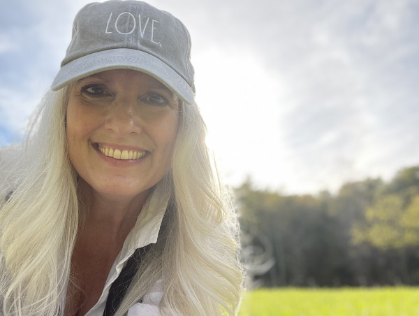  Exploring Tina FireWolf's Guiding Role: Facilitating Empowerment for Black Sheep to Embrace Authenticity and Leadership 
