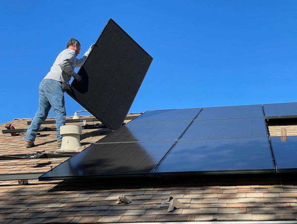 Fund manager says Enphase Energy stock is a ‘market share leader’