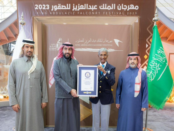Le Festival de Fauconnerie Roi Abdulaziz 2023 Frappe le Record du Monde Guinness pour Troisième Fois avec 2654 Faucons