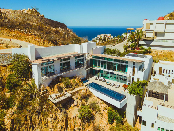  Villa Dulce: A Modern Vacation Spot in Cabo San Lucas by Cabo Platinum 