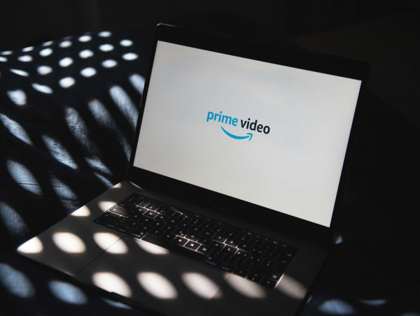  Amazon is reportedly in talks to invest in a bankrupt company 