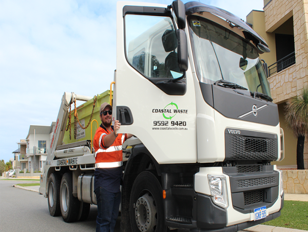  Coastal Waste Management Boosts Recycling Rates with Modern Truck Fleet Upgrade 