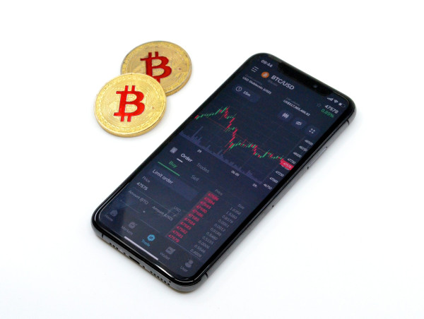 Could Pullix (PLX) token benefit from Spot Bitcoin ETF approval?