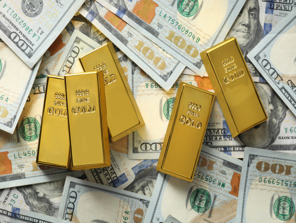  Turning Unwanted Gold into Cash: The Quarter Smith's Commitment to Excellence 