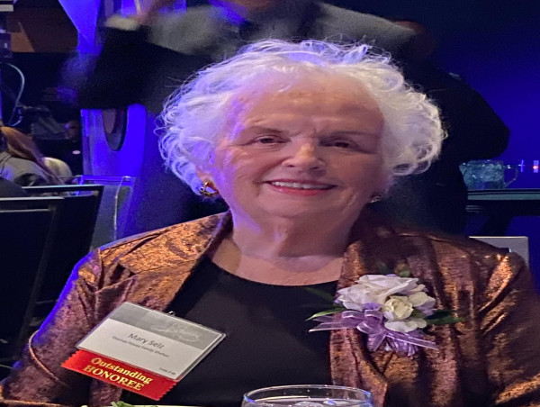  Thomas House Family Shelter Celebrates the Life and Legacy of Co-Founder Mary E. Selz While Mourning Her Loss 