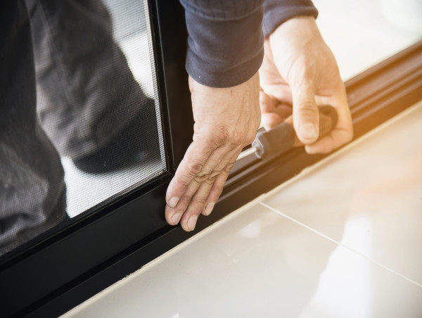 Enhancing Homes with Airflow and Natural Light Through Innovative Door Designs