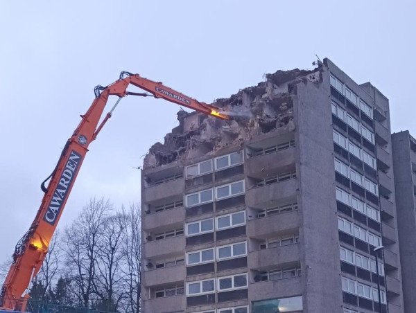 Demolition of Tower Block Underway as Part of Citizen’s Wyken Regeneration Project