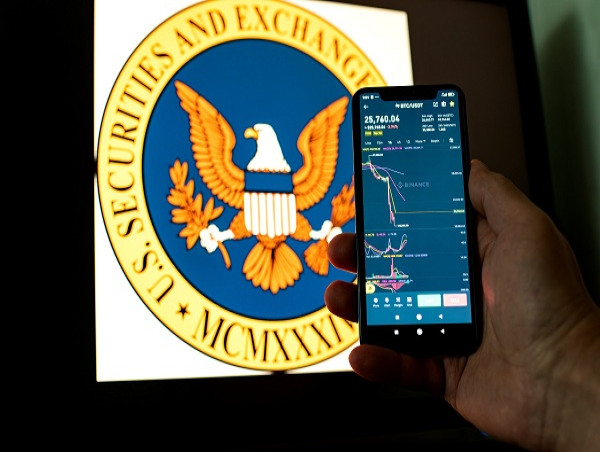 BTC fervour hits fever pitch ahead of BlackRock earnings as SEC approves Bitcoin ETF 