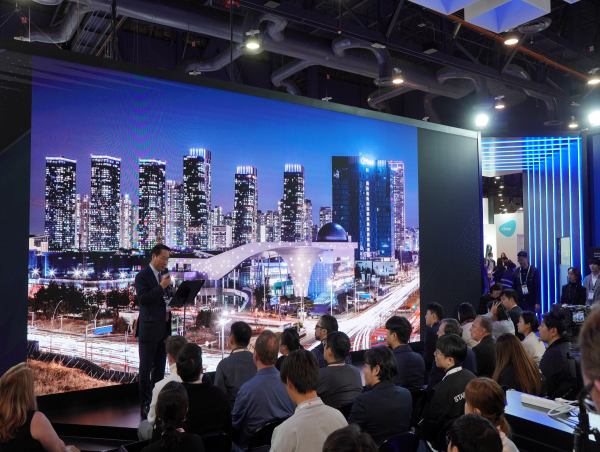 Incheon Mayor Yoo Jeong-bok Leaps for the Vision of 'Super First-Class Smart Hub City' at CES 2024