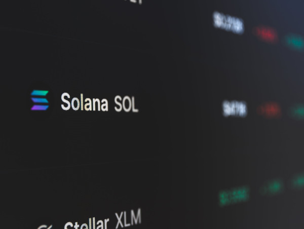 Cardano (ADA) vs Solana (SOL): better crypto to buy in 2024?