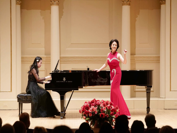  Ying Li (Sandy) a soprano is a celebrated voice 