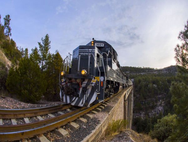  Innovadora Propuesta de Hoteleus: Nueva Aventura en el Chepe Express 