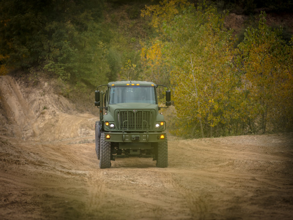  NAVISTAR DEFENSE DOWN SELECTED FOR U.S. MARINE CORPS MEDIUM TACTICAL TRUCK (MTT) PROTOTYPE PROGRAM 