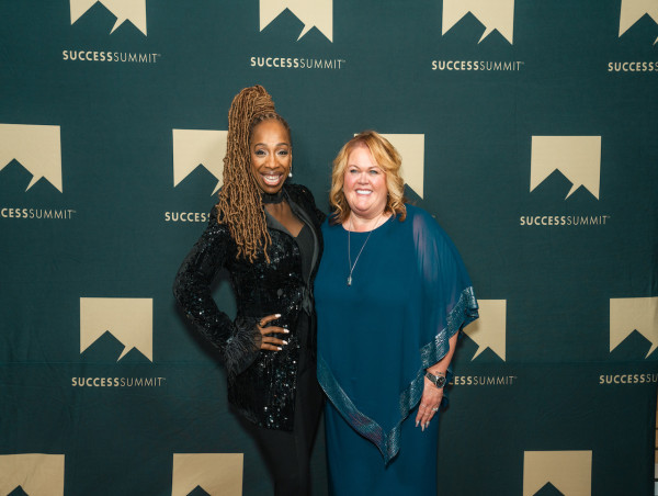 Jennifer Perri Teams Up with SuccessBooks® and Lisa Nichols to Co-Author Empowering Book, 'Rise Up!'