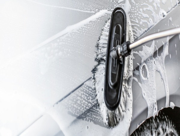 Understanding Car Shampoo: Key Ingredients and Their Functions