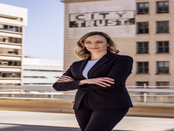 LIVIN Immigration Consultant Launches New Calgary Office for LMIA, Express Entry, and AAIP Services