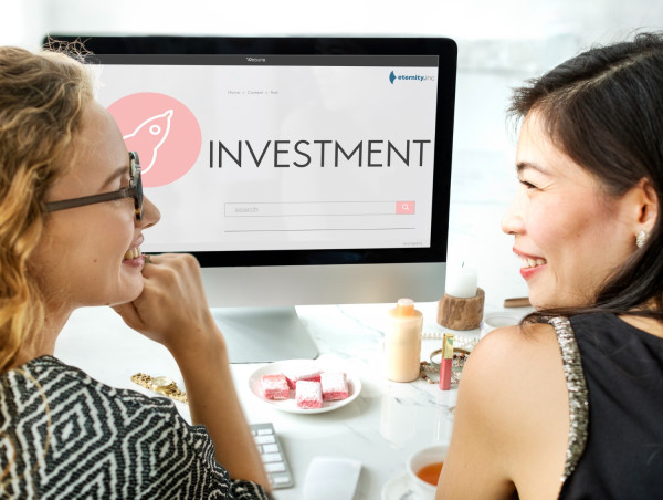  Eternity INC - Revolutionierung der finanziellen Bildung und Ermächtigung 