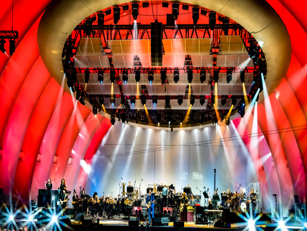  Joe Bonamassa Unveils Live At The Hollywood Bowl With Orchestra–A Historic Live Album/Film Commemorating His Bowl Debut 