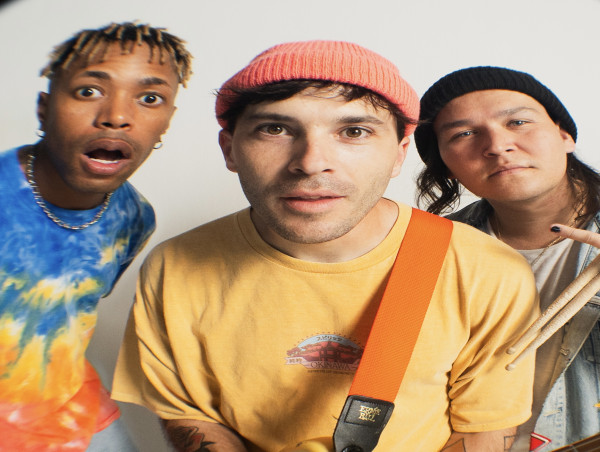 HIP Video Promo Presents: Neon Dreams teams up with Matthew Mole in their brand new music video