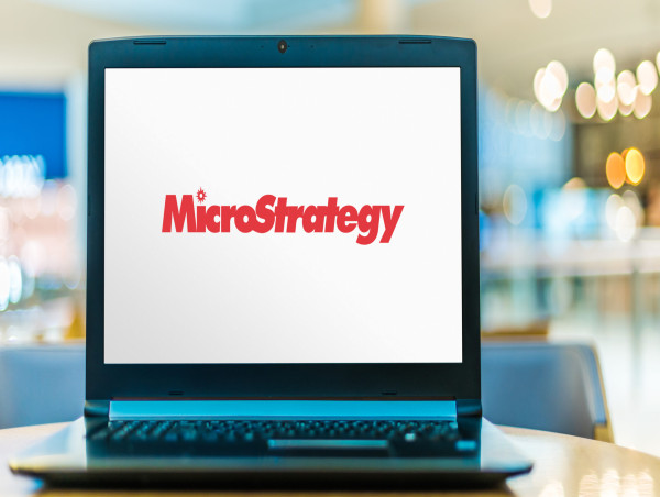 MicroStrategy boosts Bitcoin investment with $800 million convertible notes offering