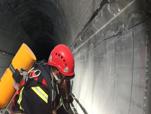 Diversified Compliance Services Shares The Importance of Confined Space Planning