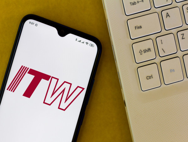 Illinois Tool Works (ITW): dividend aristocrat stock hits record high