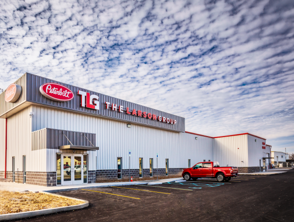  TLG Peterbilt Completes Evansville, Indiana Dealership Expansion 