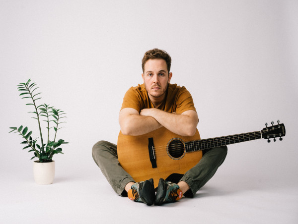 Up-and-Coming Artist Kosta Announces Release of Debut Single