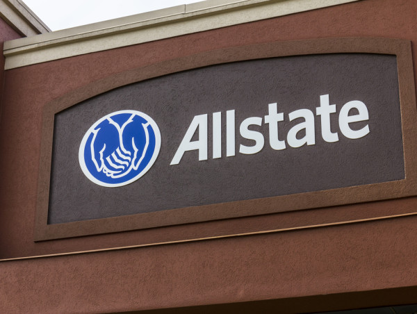  Progressive, Allstate stocks surge as insurance prices jump 