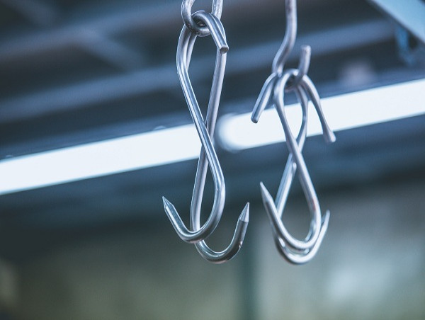 Hooked Protocol (HOOK) soars, PEPE struggles to regain momentum, as Bitbot presale quickly sells out