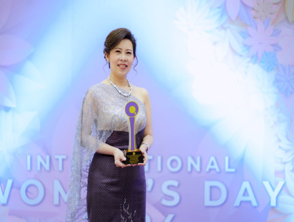 Vice President of King Stella Group Receives the Outstanding Businesswoman Award on International Women's Day 2024