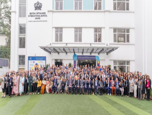  Oakridge Bachupally Teachers Join Global Education Leaders at Nord Anglia Conference 